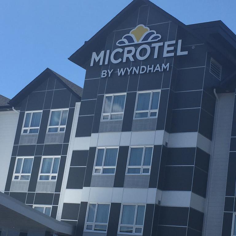 Microtel Inn & Suites By Wyndham Садбери Экстерьер фото